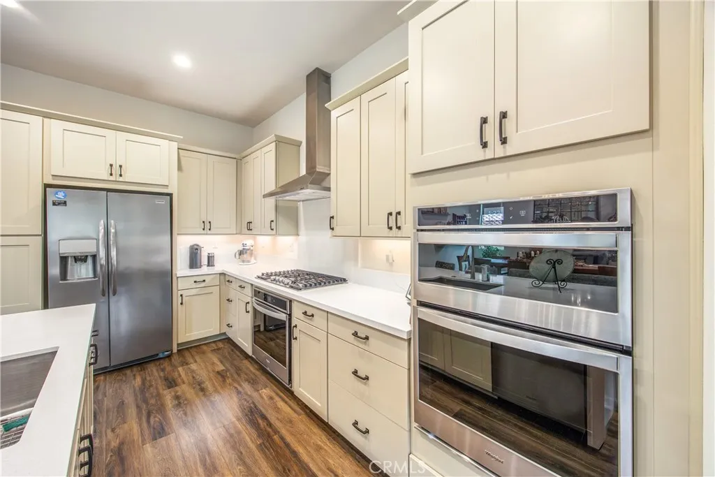 11145 Fourleaf Court, Corona, California 92883 home-pic-8